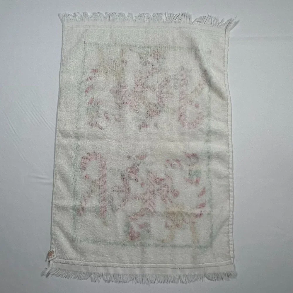 Cannon Christmas Towel 15 x 24‎ Candy Cane Cheer Elves and Holly Vintage